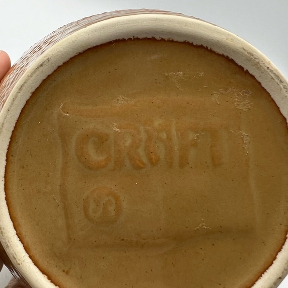 Craft pottery pitcher. - Picture 5 of 5